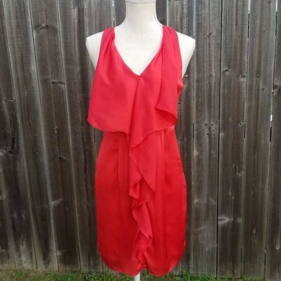 🆕️🥂Theme Ruffle Front Red Dress - Picture 6 of 6